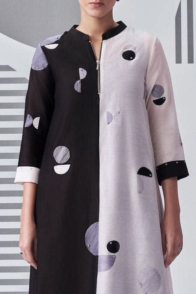 NB UR-2 Bauhaus Color Blocked Straight Cut Kurta Set – NACHIKET BARVE