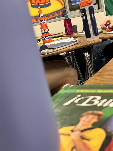 Boredom in Spanish class : r/school