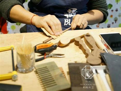 亲子儿童手工DIY木工坊培训制作木勺作品分享_易控创业网