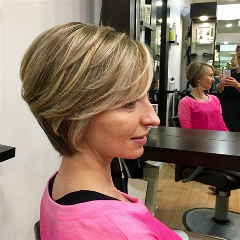 Top 36 Feathered Hairstyles for Short, Medium, And Long Hair - Hood MWR