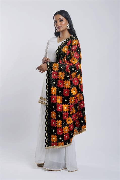 Teejh Kriti Phulkari Dupatta