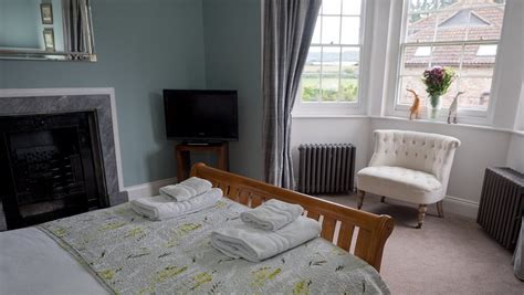 CHURCHEND FARM BED & BREAKFAST (Slimbridge) - B&B Reviews & Photos ...
