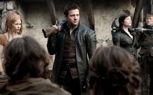 Wall Poster a/gemma-arterton-weapons-jeremy-renner-hansel-and-gretel ...