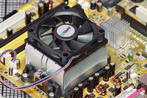 Apa Itu Heatsink (Mengenal Komponen-Komponen KOMPUTER) - optimisinfo