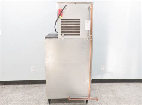 Lab Ice Maker 的图像结果