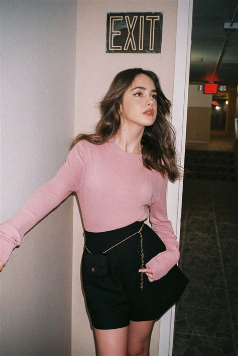 Julia Butters – ContentMode