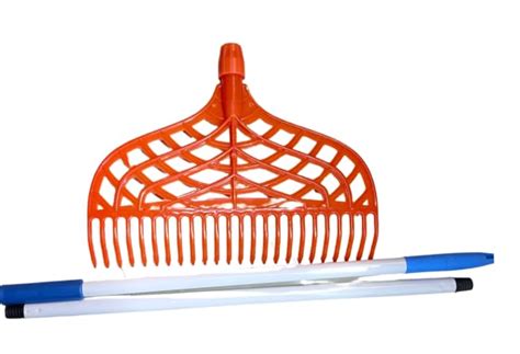 Zimba Plastic rake with Metal Pipe for Garden/Patio/Yard cleaiing ...