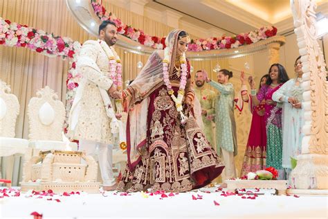 Hindu wedding ceremonies | Beachweddingtips.com