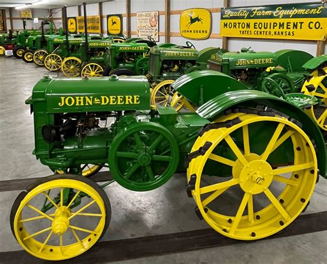 Antique JD Tractors for Sale 的图像结果