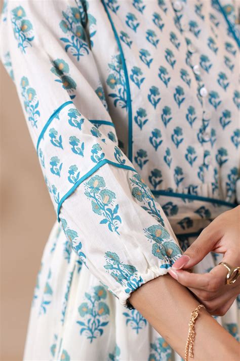 Shop Traditional Jaipuri Cotton Print Maxi Dresses Online | Jaipur Morni