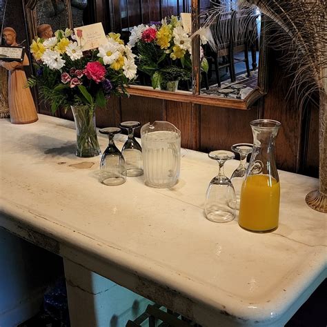 THE STONE LION INN (Guthrie) - Inn Reviews & Photos - Tripadvisor