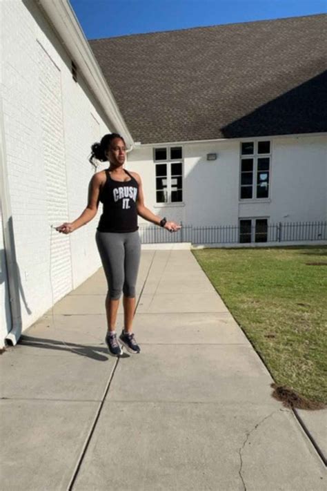 Length matters: How long should a jump rope be? • Views From Here