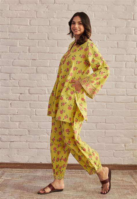 Buy Co-ord Set for Women Online - Printed & Designer Co-ords – Tara C Tara