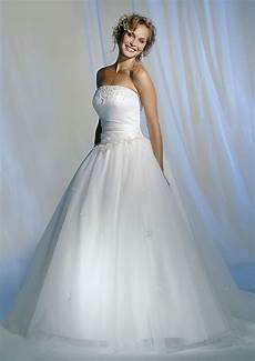 What Does A White Wedding Gown Represent by 10 Stunning Alternatives To Traditional Wedding White What Does A White Wedding Gown Represent