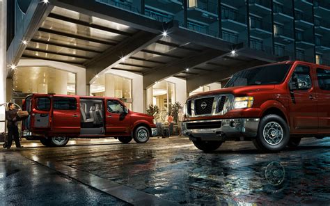 Nissan 10 Passenger Van 的图像结果