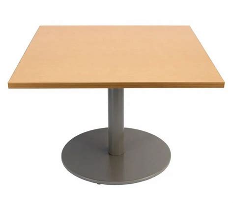 Fancy Restaurant Table 的图像结果