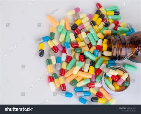 Medicine White Background 的图像结果