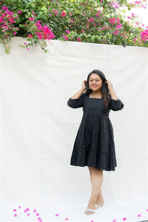 Patakha Guddi Black Solid Cotton Knee Length Dress