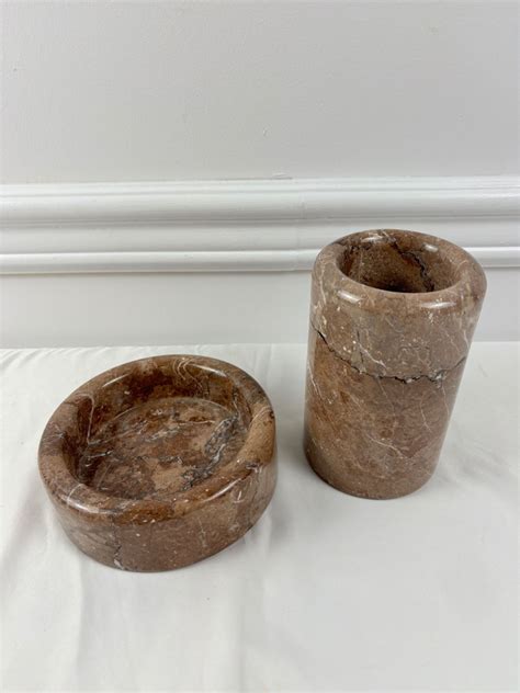 Stone décor - Sunrise Estate Services Ltd