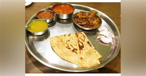 There's A Pure Non-Veg Dhaba In Pune Which Serves The Most Delicious ...