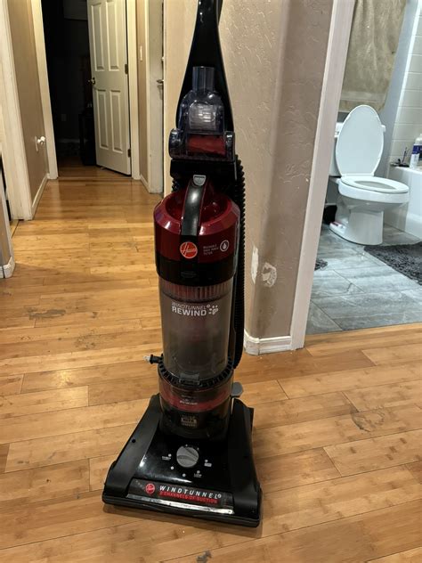 Hoover Windtunnel 2 Rewind Pet Vacuum for Sale in Mesa, AZ - OfferUp