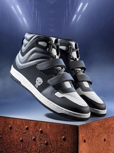 BEWAKOOF Punisher Color Block High-Top Sneakers For Men - Buy BEWAKOOF ...