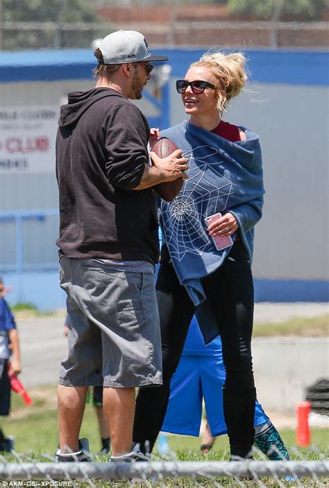 Britney Spears and Kevin Federline look chummy at sons' football game ...