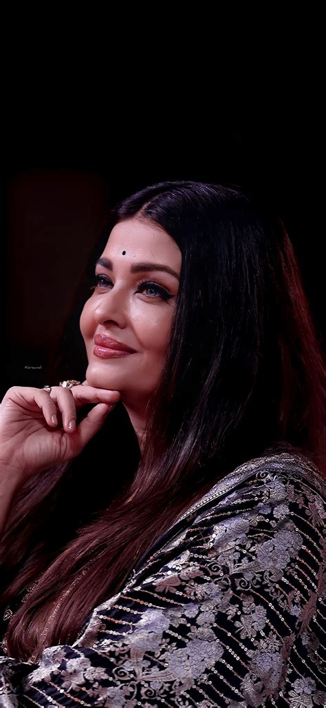 Aishwarya Rai Bachchan side Photo
