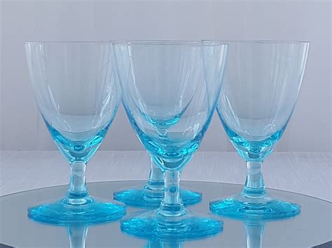 Aquamarine Blue Wine Glasses, Set of 4 Vintage Turquoise Blue 4oz ...