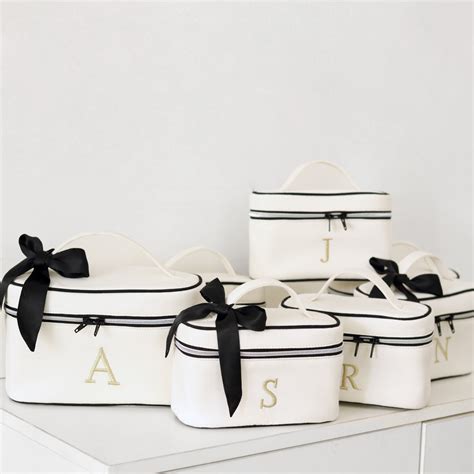 Set of 2 Personalised Luxury White Cosmetic & Toiletry Bag – Châtilon