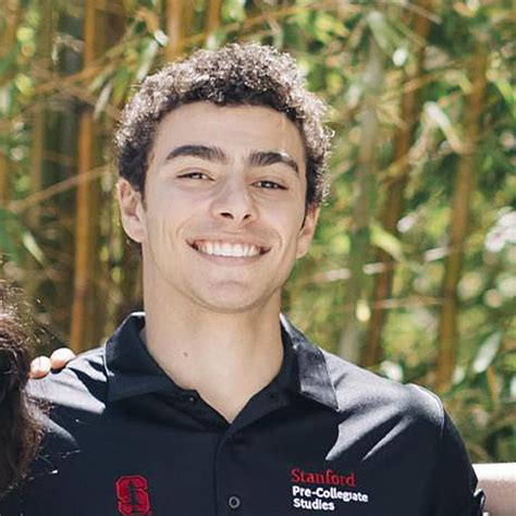 UPDATE - NYC officials charge 26-year-old Luigi Mangione with murder of ...