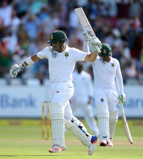 Dean Elgar celebrates after bringing up a battling hundred ...