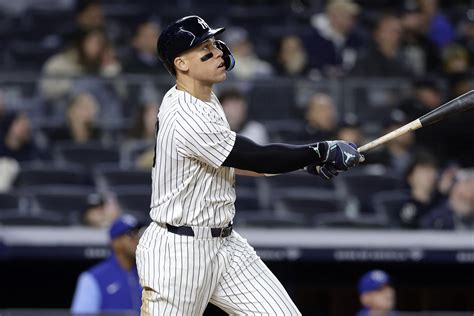 Ranking the 10 Best Hitters and Pitchers of 2025 MLB Season so Far