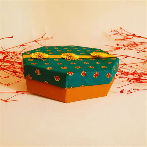 Royal Ghewar Hamper | Meetha Ghewar – SweeDesi