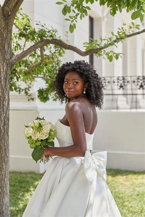 Modern Strapless Princess Ballgown Wedding Dress with Detachable Bow