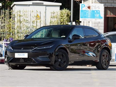 BYD Song L получил более 8000 заказов в течение 72 часов после запуска ...