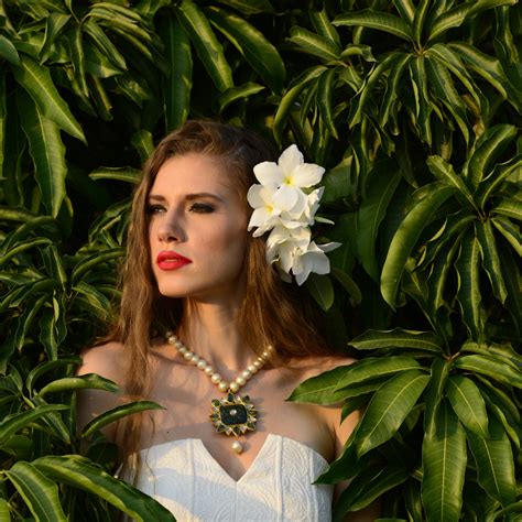 What does your jewelry say about you?