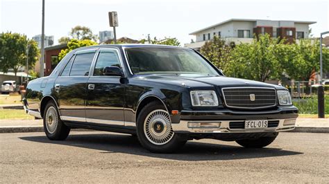 Toyota Century Market - CLASSIC.COM