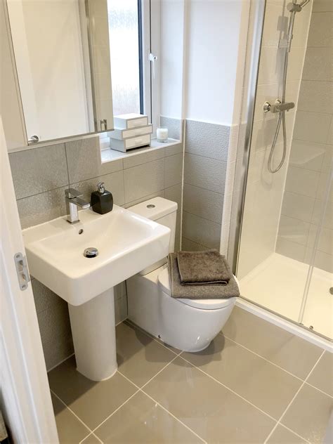 Neutral Bathroom Floor Tile – Flooring Ideas