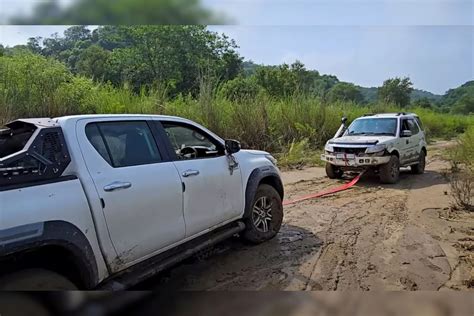 Tata Safari Storme Rescues Toyota Fortuner, Hilux On Monsoon Trail: Watch