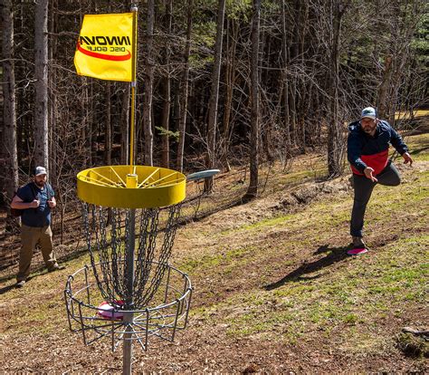 What is Disc Golf? – Island Disc Golf Company