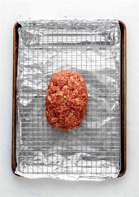 5-Ingredient Meatloaf {Without Breadcrumbs}