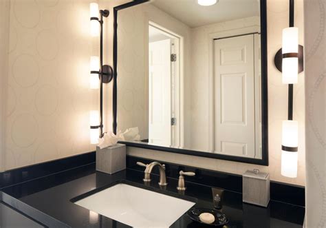 Find hotels that accept cash nearby