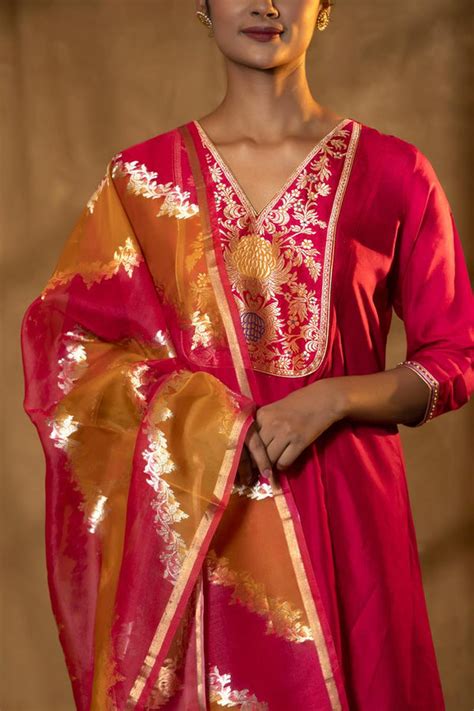 Buy Designer Online Suits For Women at Chinaya Banaras
