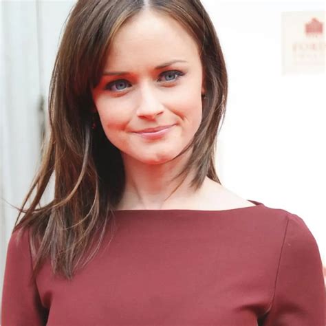 50 Alexis Bledel Sexy and Hot Bikini Pictures - Inbloon