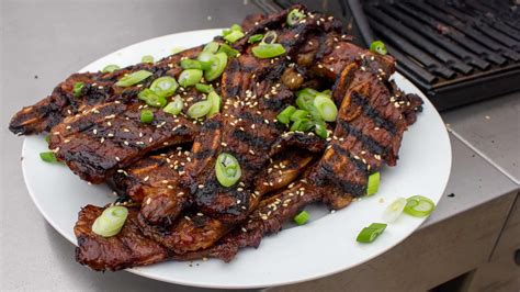 Kalbi - Korean BBQ Short Ribs Recipe - The Black Peppercorn