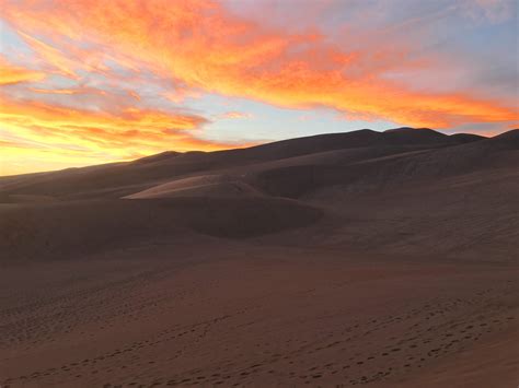 Beautiful sunset at Great Sand Dunes National Park, San Luis valley ...