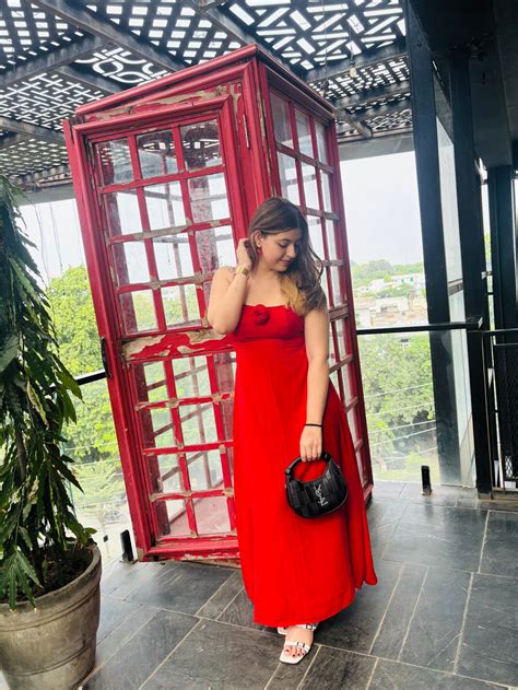 RED FLOWY DRESS – Tailormade