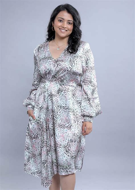 Elegant Style: Pearl White Printed Long Puff Sleeve Dress by French Theory