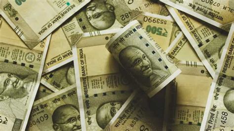 Rupee rises 38 paise to 82.75 against the US dollar in early trade